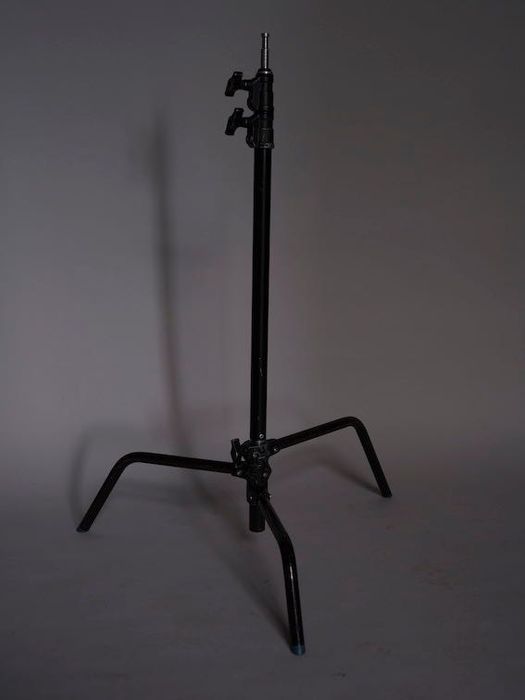 Profesjonalny statyw oświetleniowy Avenger C-Stand 30" czarny (A2022DCB, odłączana baza) używany