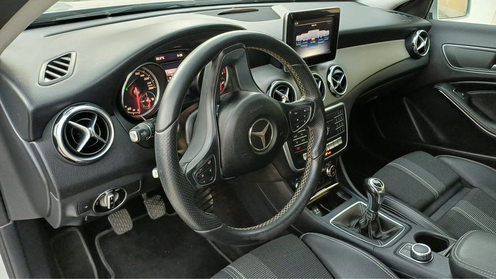 Mercedes-Benz GLA 180d