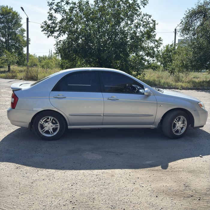 Kia Cerato 1 2005