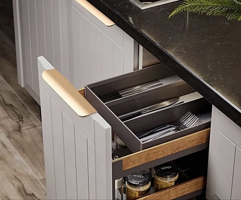 36 Puxadores dourados