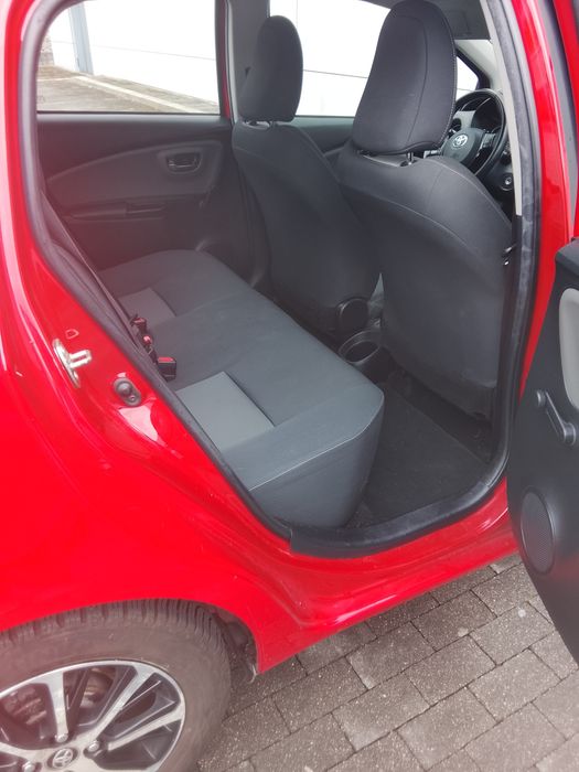 Vendo Toyota Yaris
