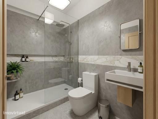 Apartamento T3 na avenida principal de Corroios - Oportunidade Única!