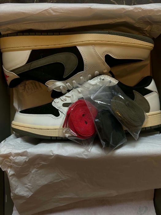 Buty Air Jordan 1 Low Travis Scott Olive