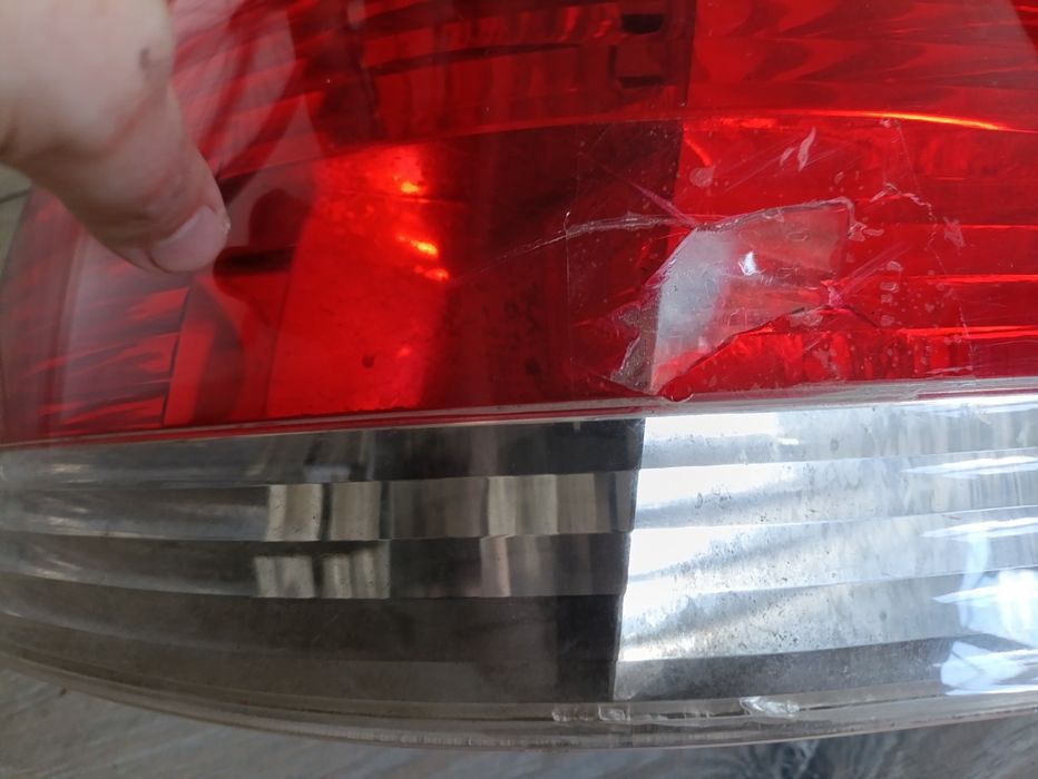 Продам фару праву Opel Signum