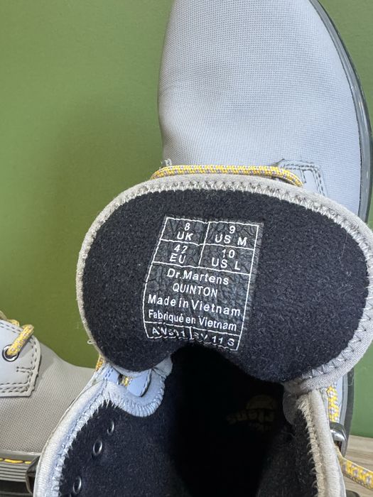 Dr. Martens Modelo Quinton 42