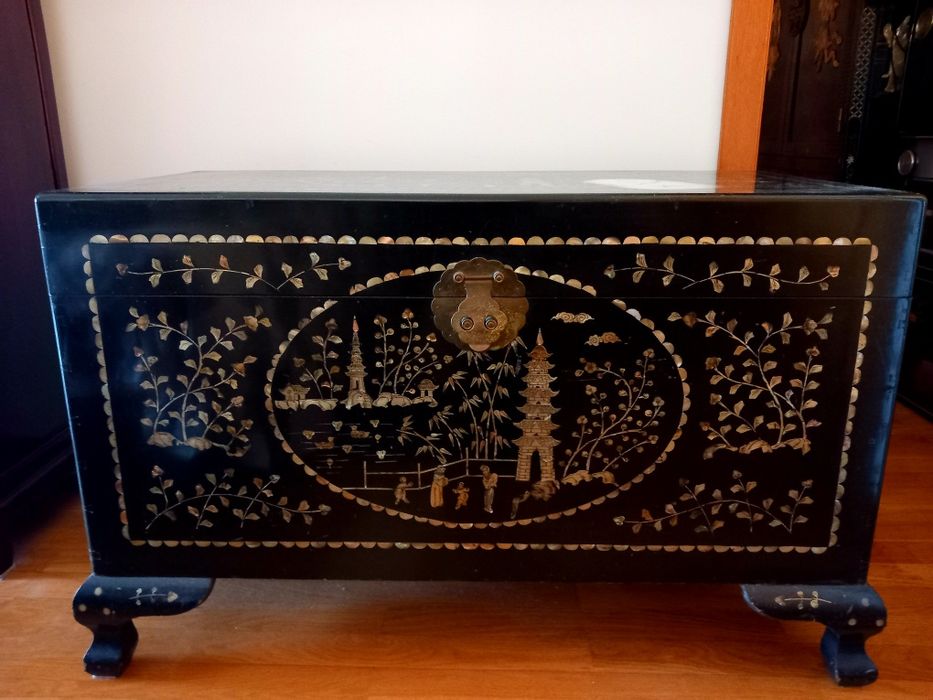 Arca  em canfora madrepérola chinesa