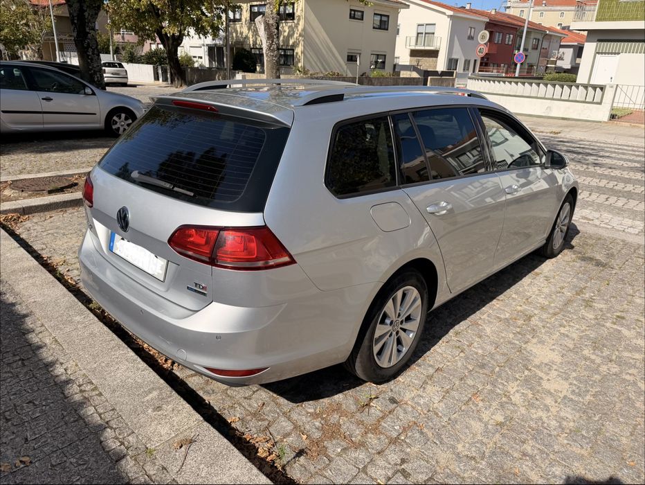 VW Golf Variant 1.6Tdi 105cv - Nacional — photo 3