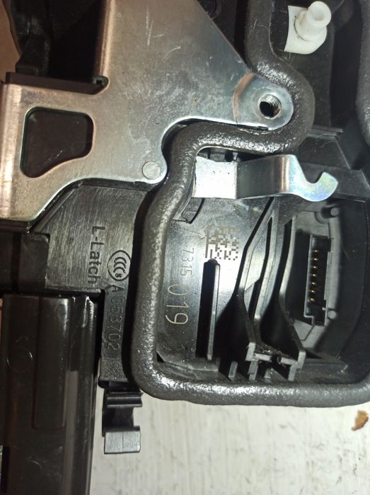 Fecho da Porta Frente Esquerdo - BMW X6 (E71, E72) | 07 - 14