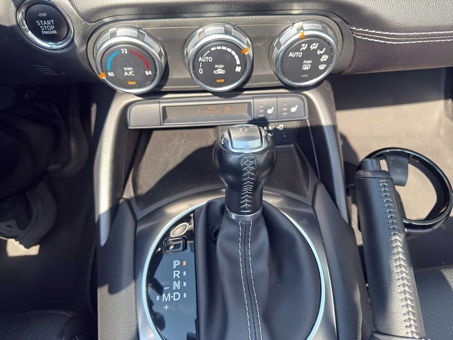 Mazda MX-5 Miata      2021