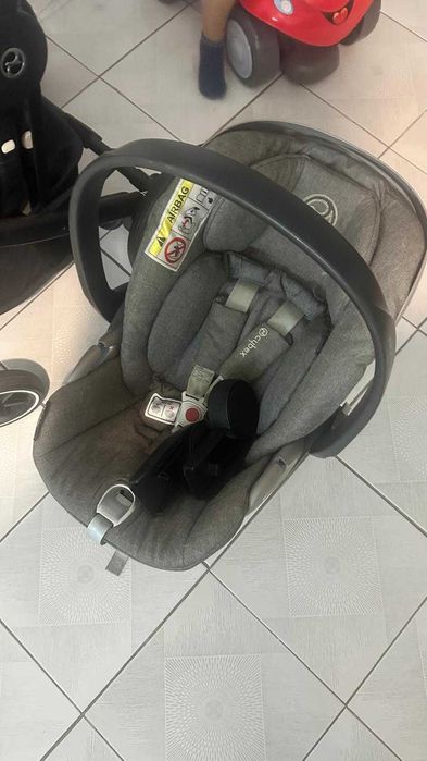 Carrinho e ovo  bebe usado cybex