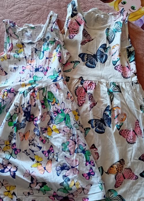 Sukienki dziewczęce H&M 110/116