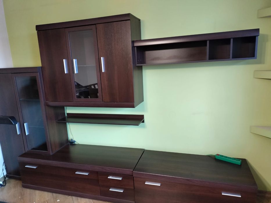 Zestaw stół i 8 krzeseł