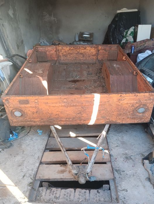 Продам прицеп ММЗ 8102 1