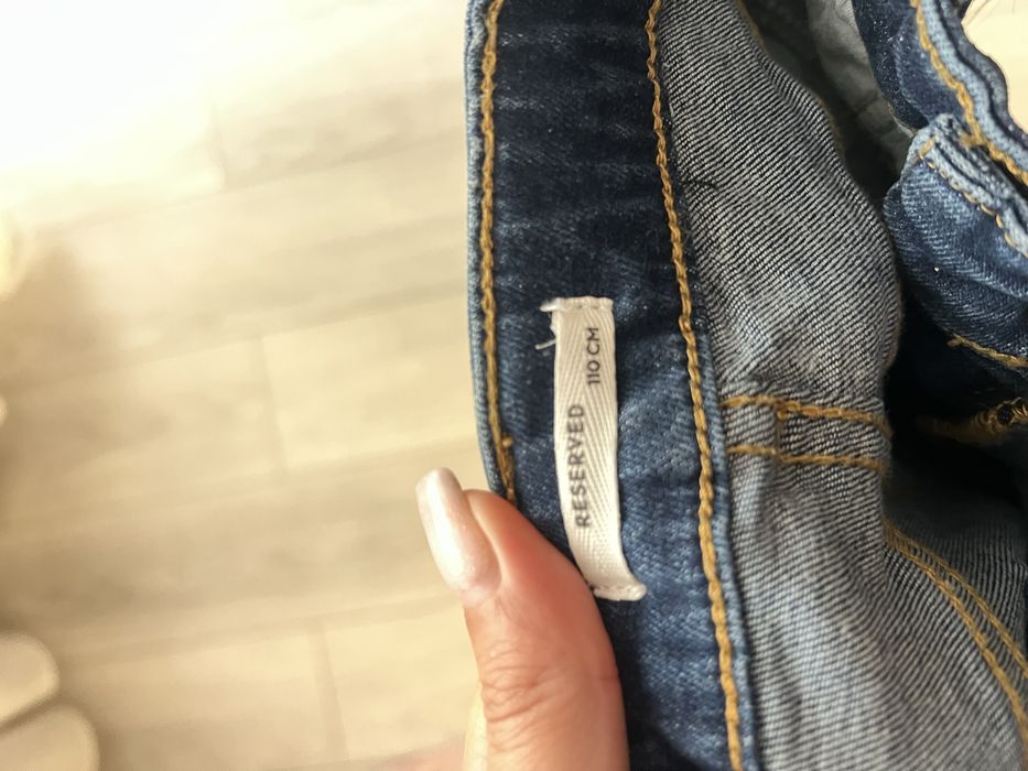 Продам джинси на хлопчика Reserved