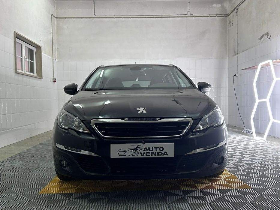 Peugeot 308 SW 1.6 BlueHDi Style foto 2