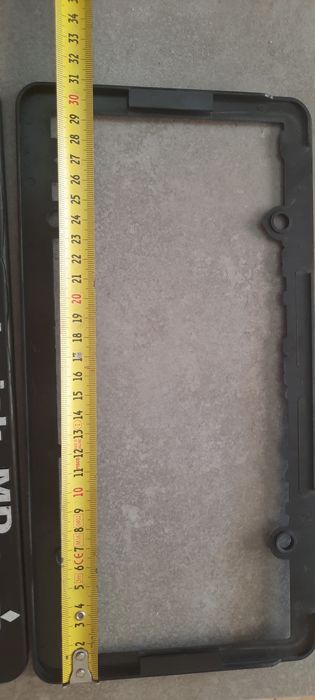 Рамка на номерний знак.