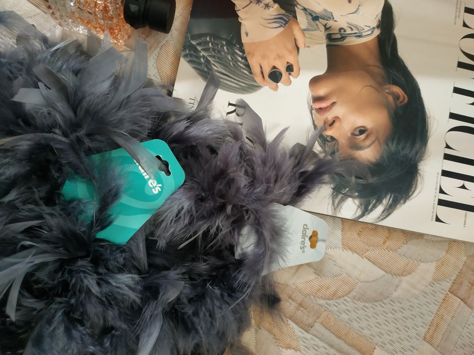 Боа Claire's з натурального пір'я, 2м