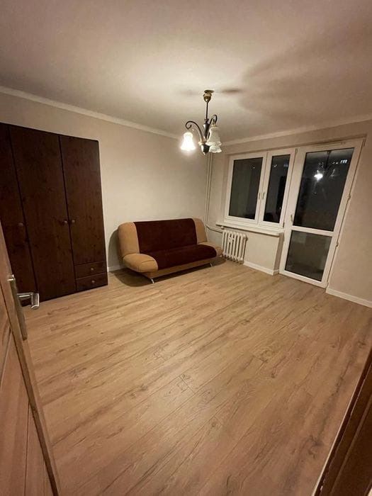 Dwa pokoje 37 m2, osiedle Sady, piętro 4/10 winda