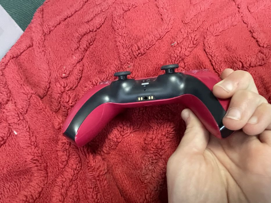 Playstation 5  z kontrolerem