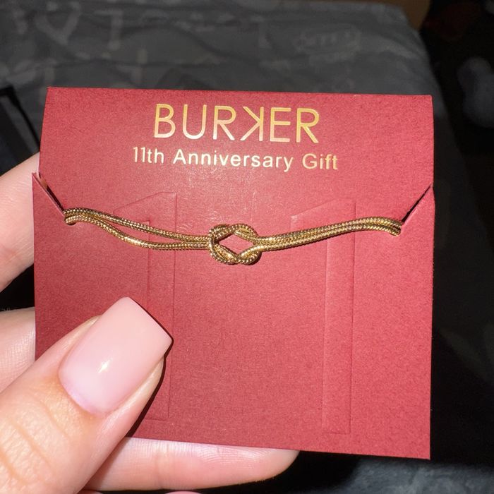 браслет burker 300 грн новий