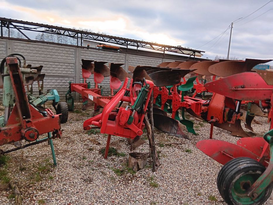 Plug plugi 3-4-5 skibowe obrtowe kverneland kuhn 15 szt