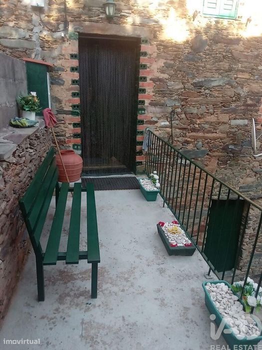 Casa / Villa T2 em Sobreira Formosa e Alvito da Beira de 146,00 m2