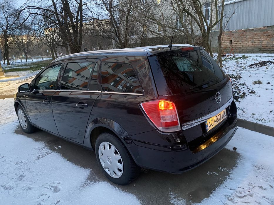 Продам опель астра h 2009