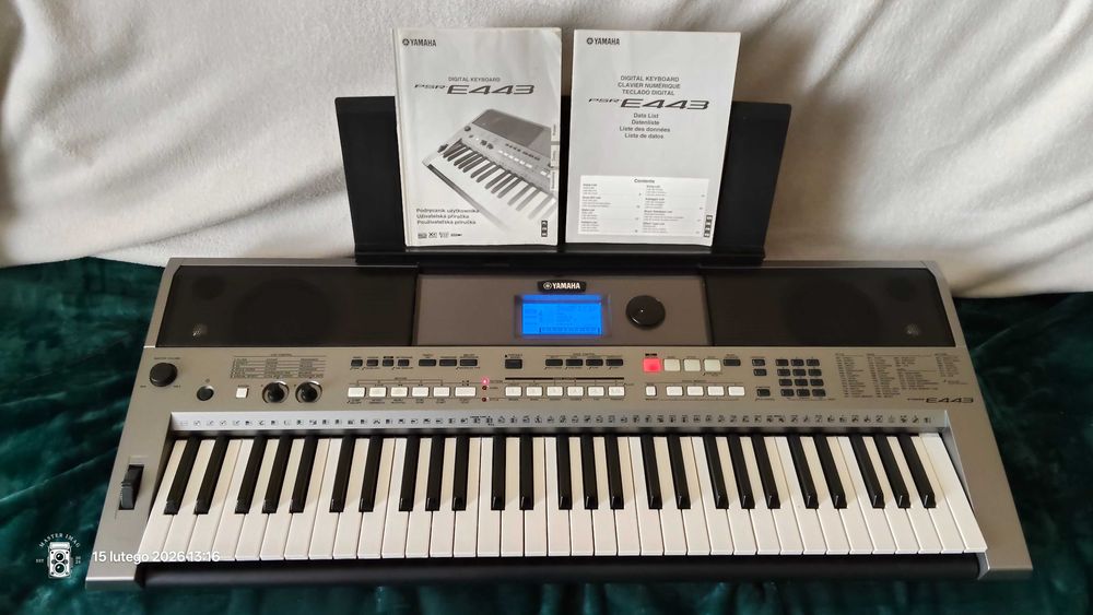 Yamaha PSR E-443