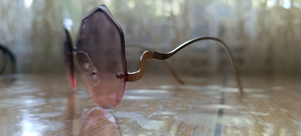 Очки солнцезащитные