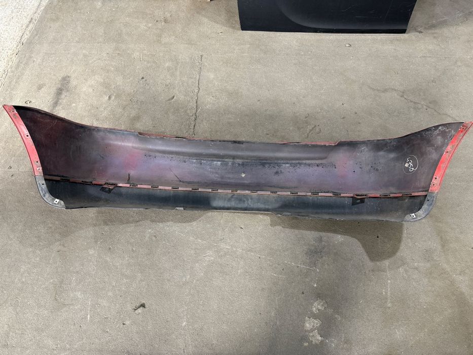 Задний бампер AUDI A3 8L HB 3D  8L0807437B