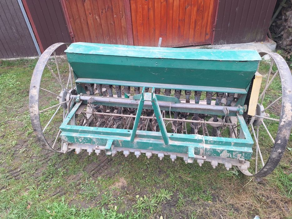 Siewnik  konny do traktora