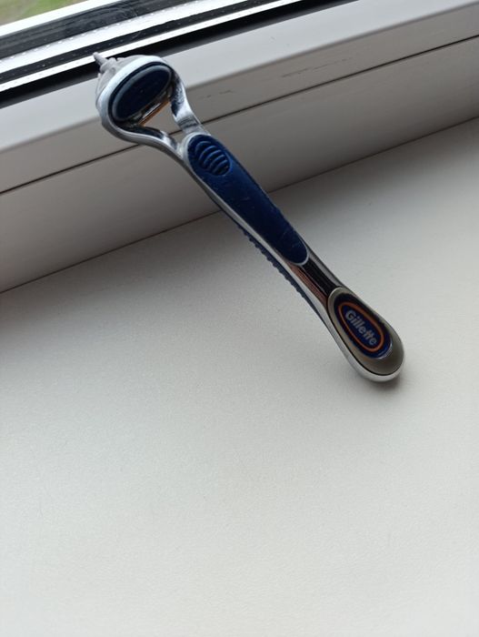 Бритва Gillette Fusion 5 станок для бритья