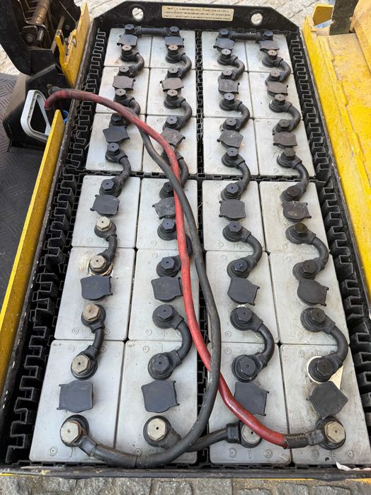 Empilhador elétrico Yale 1.6T