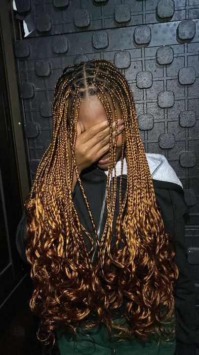 Unhas, Makeup e tranças (Femininas e Masculinas)