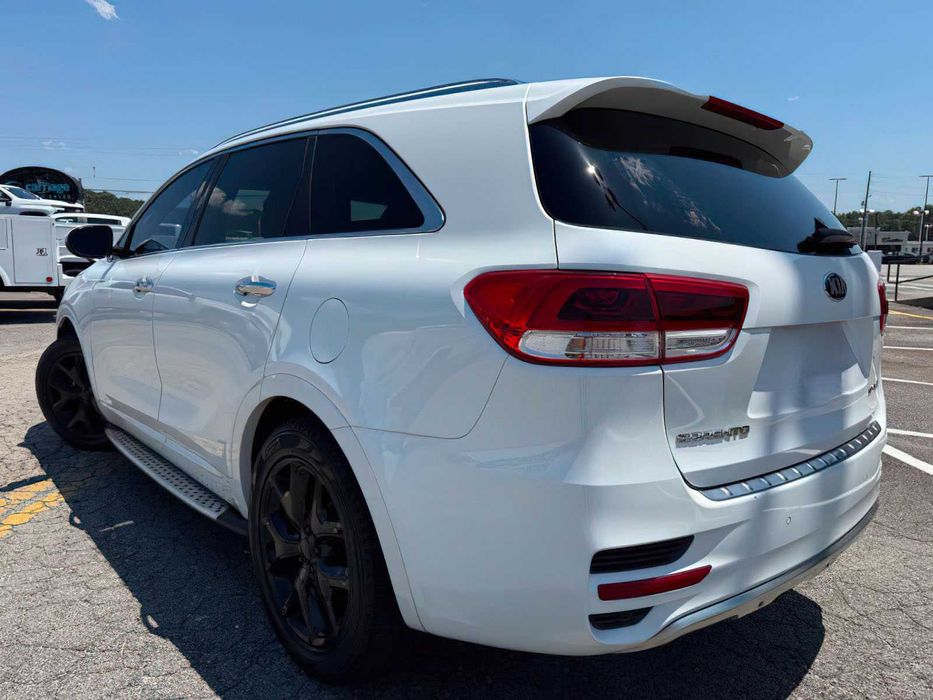 Kia Sorento SX Limited      2016