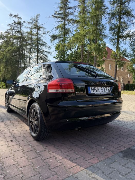 Audi A3 8P 1.6 mpi  *klima* *grzane fotele*