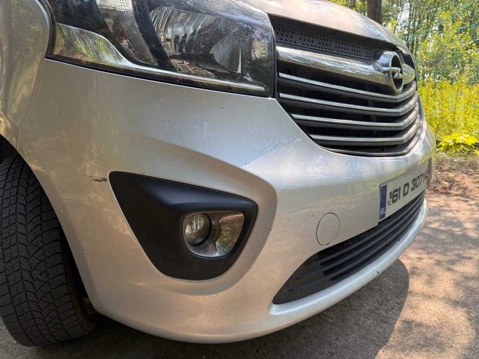 Бампер передній Опель Віваро Виваро 2 разборка Opel Vivaro 2014-