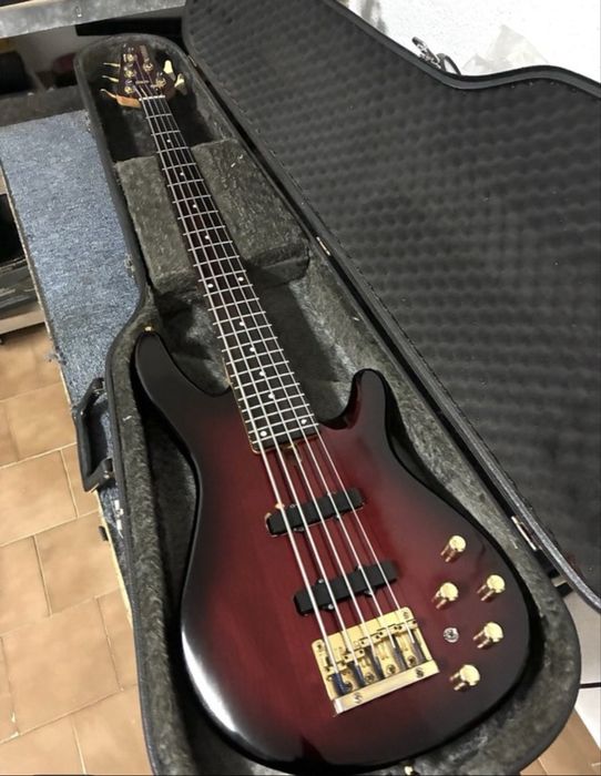 Baixo Yamaha BB 605
