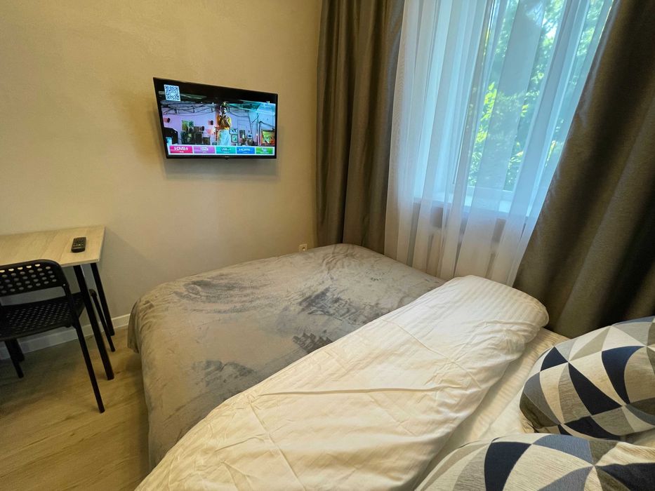 #A142 Квартира оренда посуточно / подобово 1 ПОВЕРХ, Інститут Амосова