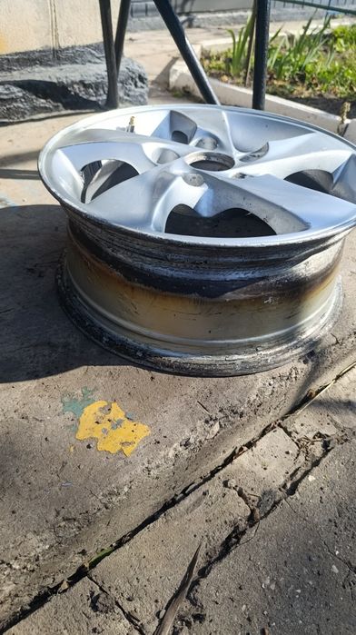 Титаны Hyundai i30 r15