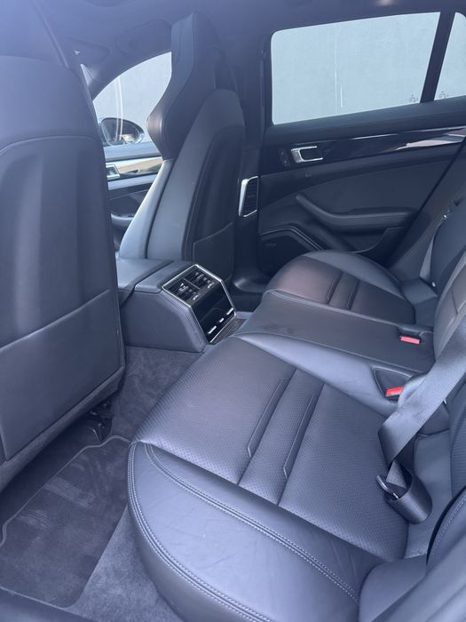 Porsche Panamera Sport Turismo 4 E-Hybrid | 462 cv | Teto Panorâmico | Suspensão Pneumática | 2022