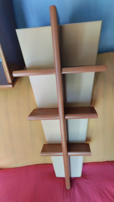 Vendo estante para quarto de criança madeira maciça