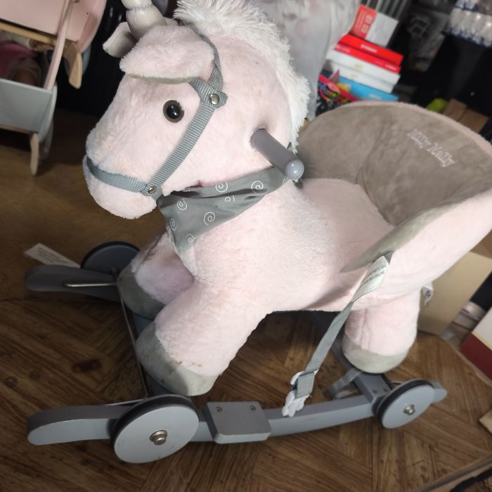 Koń na biegunach plus kółka