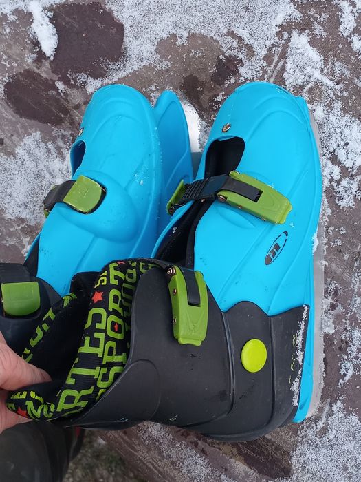 Łyżwy 37 38 dziecięce 39 40 regulowane martens gotowe do jazdy