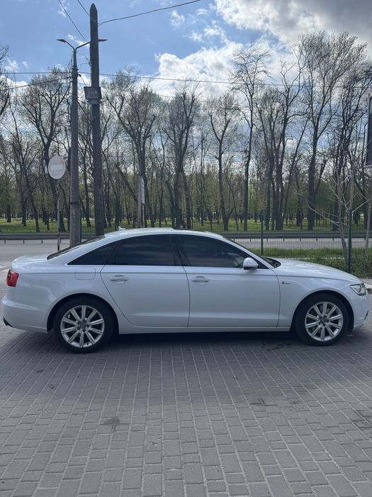 Audi A6 2013 VIN WAUGGAFC1DN142381 фото оголошення 8 з 13