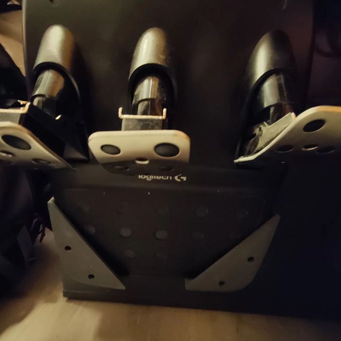 Suporte pedais logitech g923 / g29 / g920