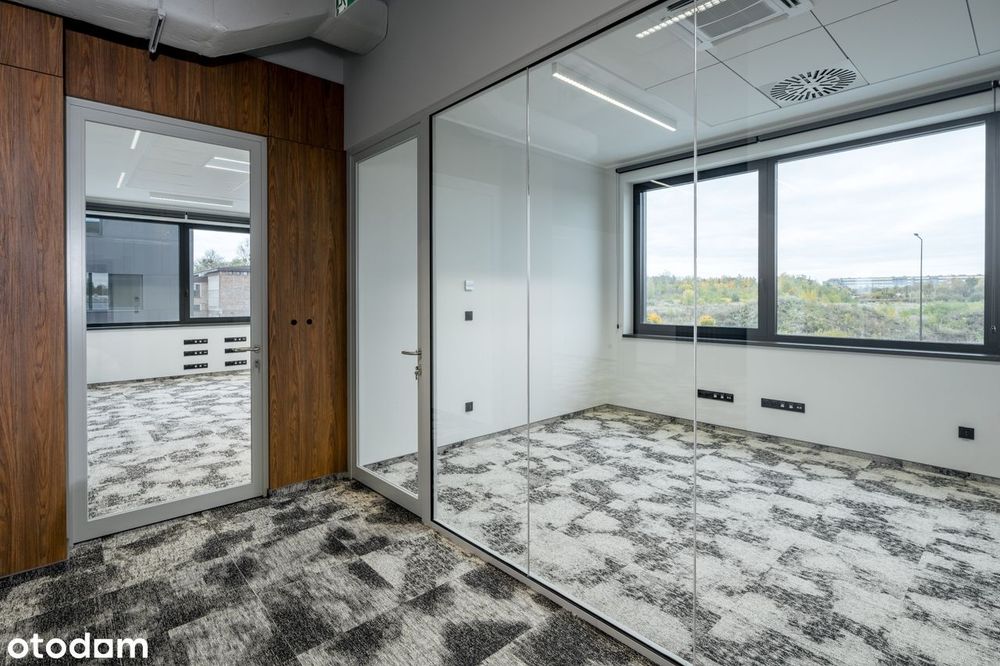 Nowoczesne biuro 296 m² - gotowe do pracy