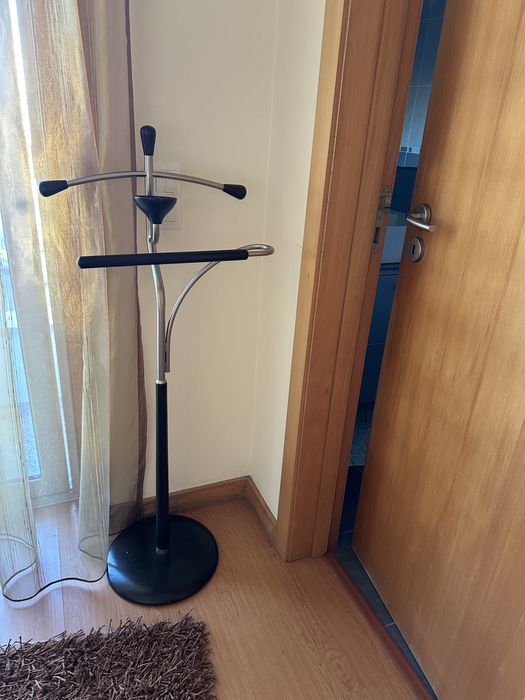 Mobília nova de qualidade fabricada Paços Ferreira - Moderna, neg.