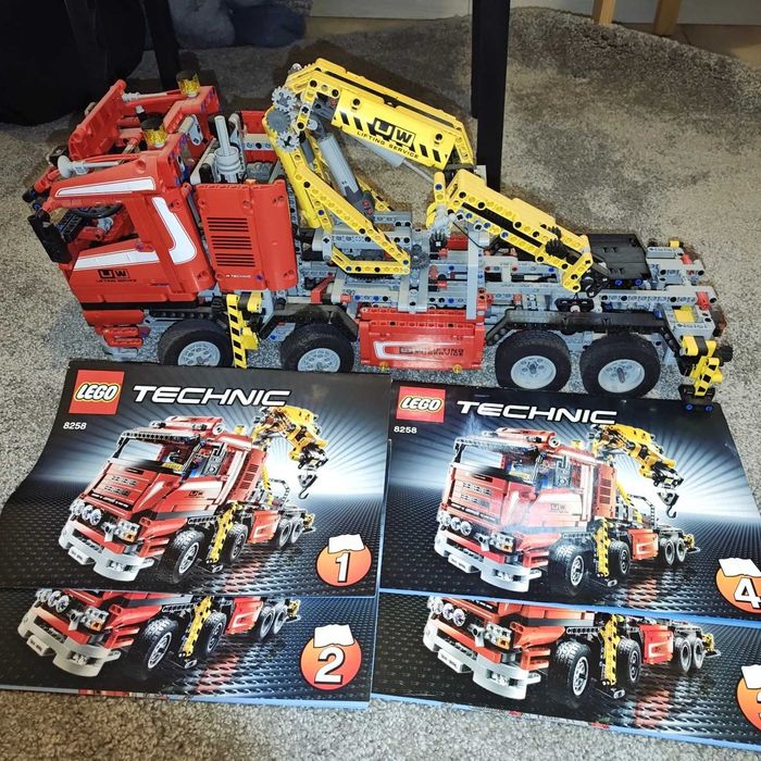 LEGO Technic 8258 Ciężarówka z dźwigiem .