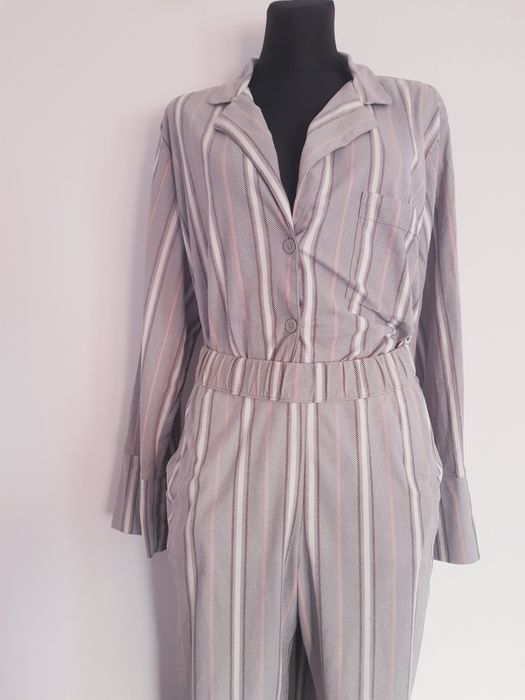 Piżama damska marki Kappahl rozmiar L/XL .